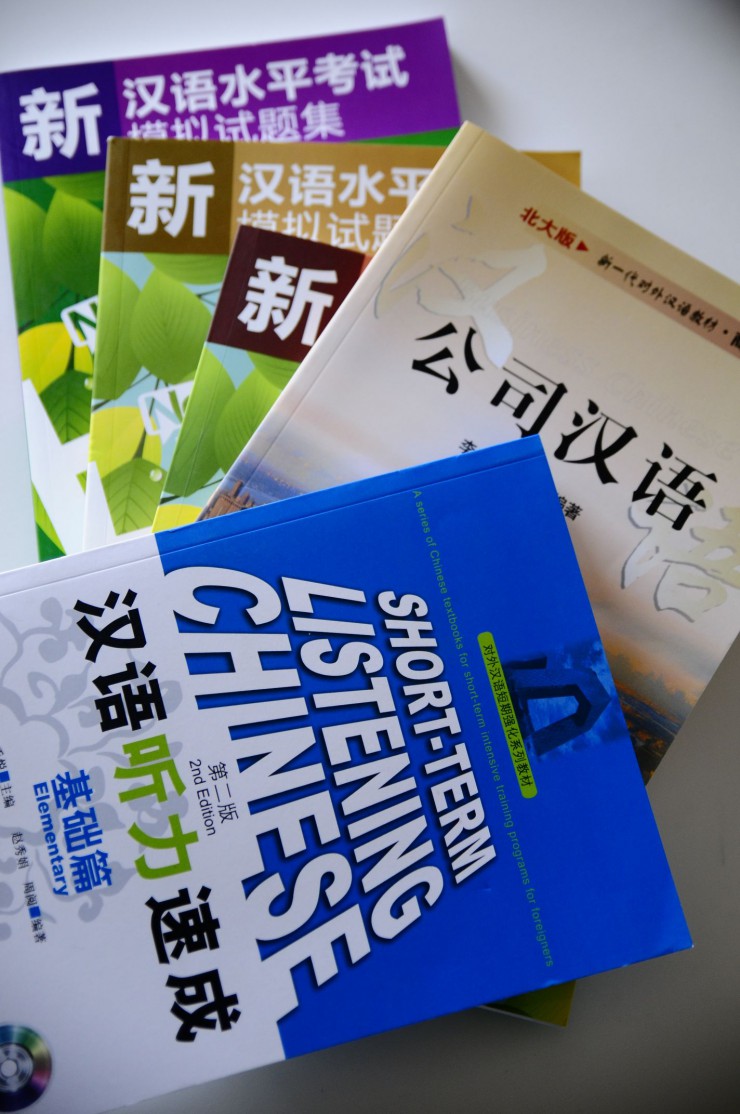 他校があまり使用していない日本人が学びやすい教科書をセレクト