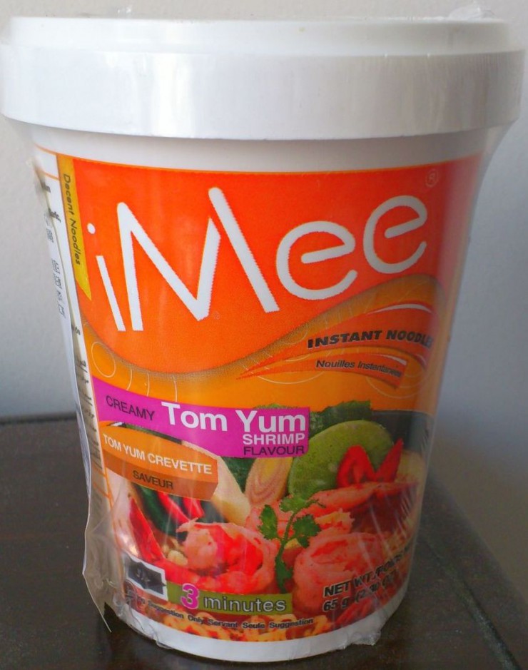 iMee（タイ製カップラーメン）